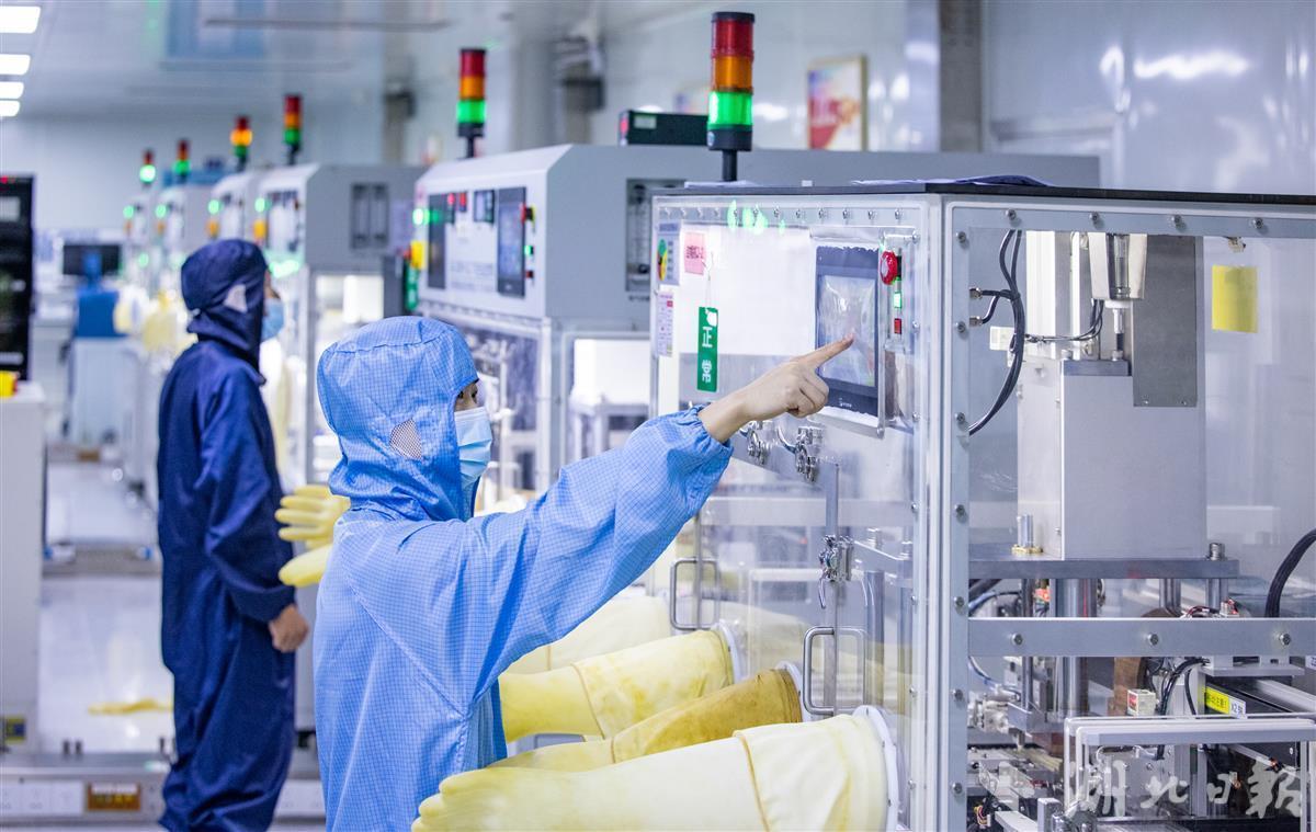 安一辰向光通信下游产业链进军 从核心器件到系统集成的战略跃迁